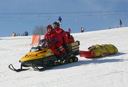 Verletztenrettung am "Idiotenhang" mit dem Ski-Doo (Schneekatze)!